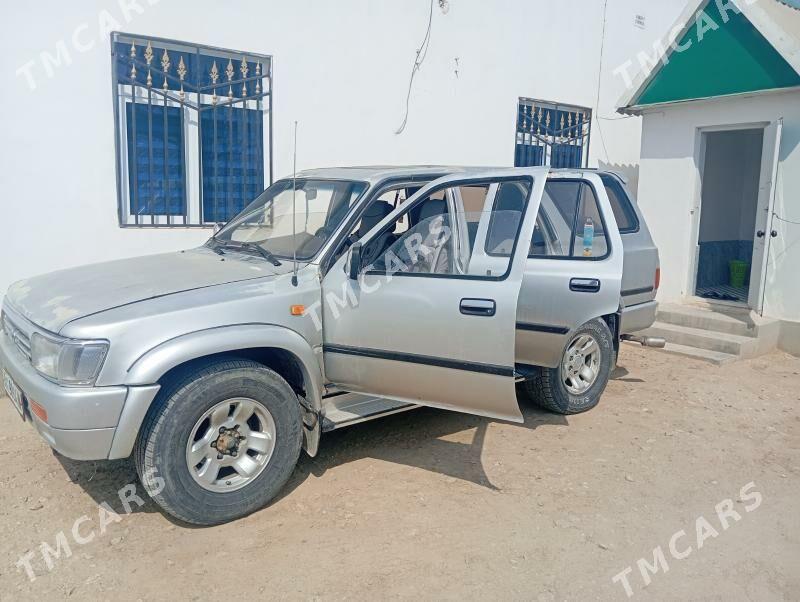 Toyota Hilux 1993 - 27 000 TMT - Etrek - img 6