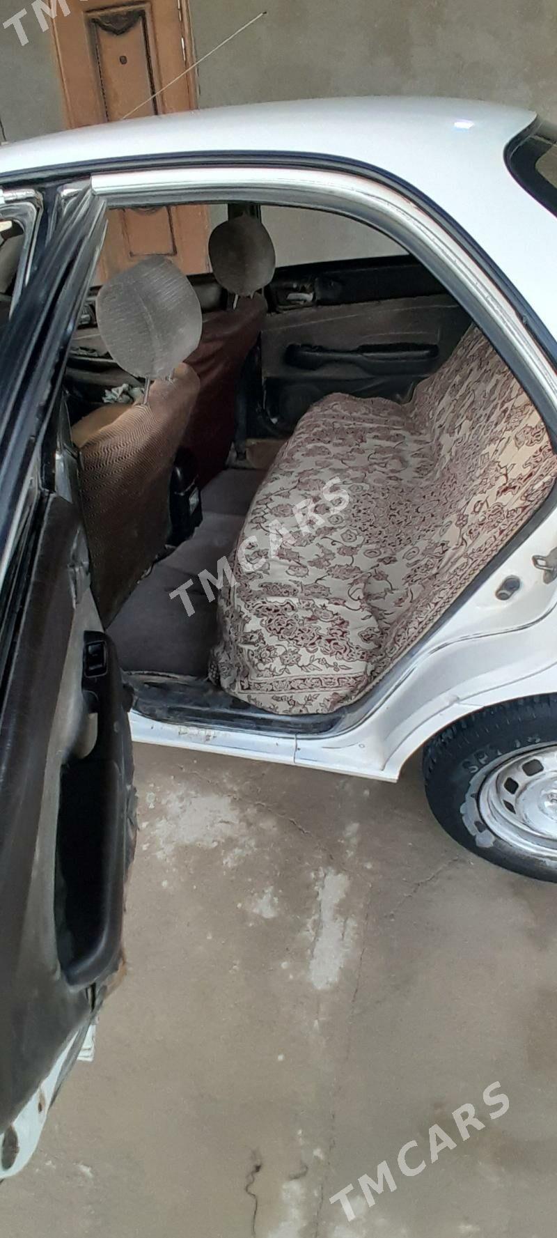 Toyota Carina 1994 - 37 000 TMT - Кака - img 9