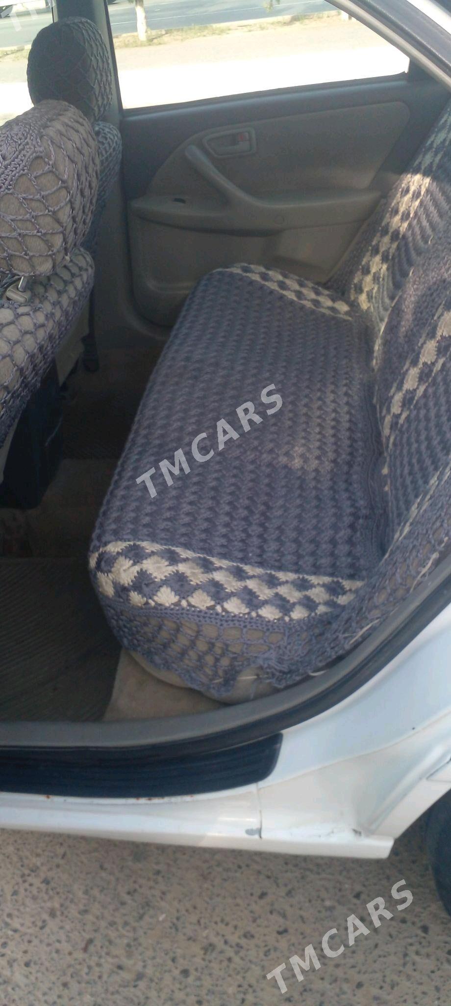 Toyota Camry 2000 - 110 000 TMT - Теджен - img 3