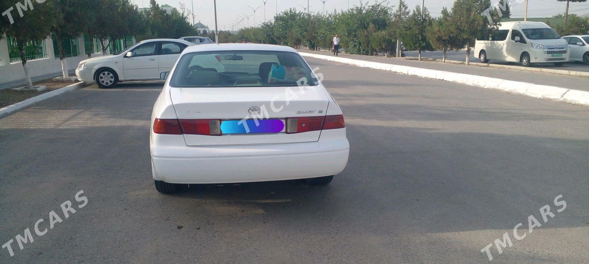 Toyota Camry 2000 - 110 000 TMT - Теджен - img 4