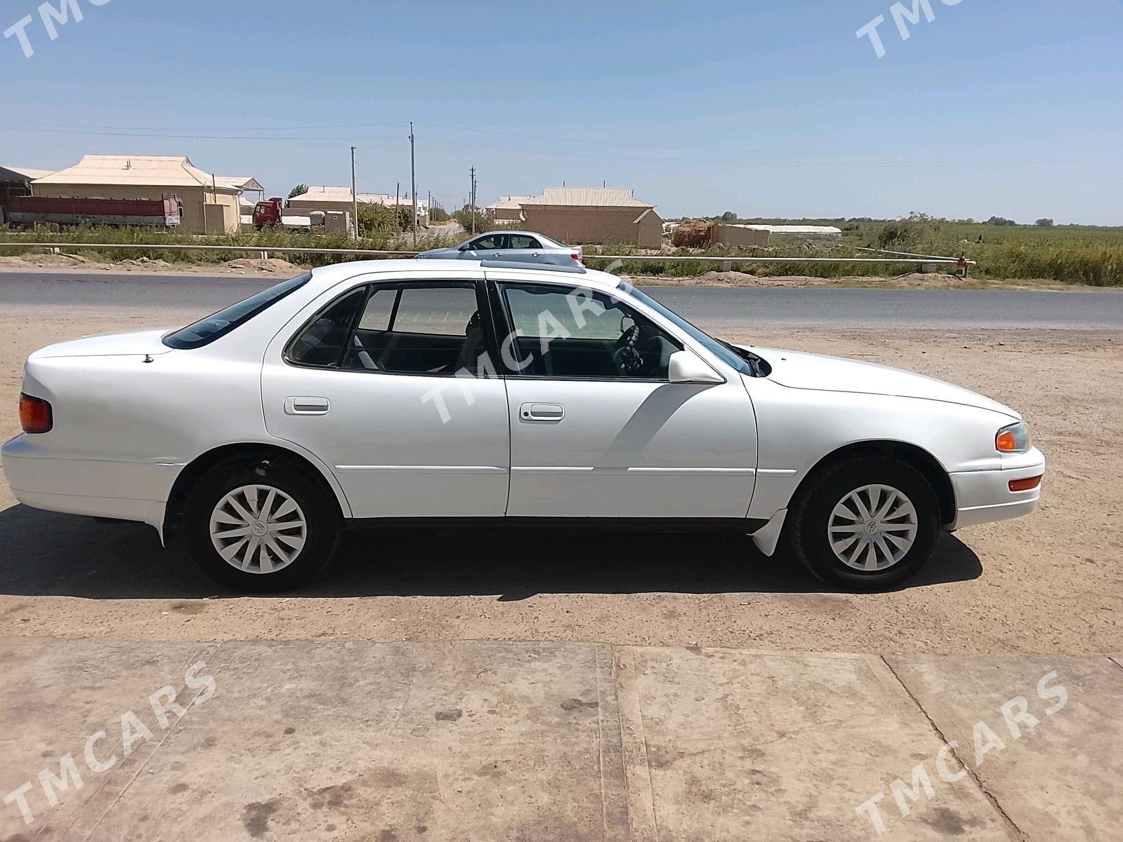Toyota Camry 1992 - 75 000 TMT - Мары - img 2