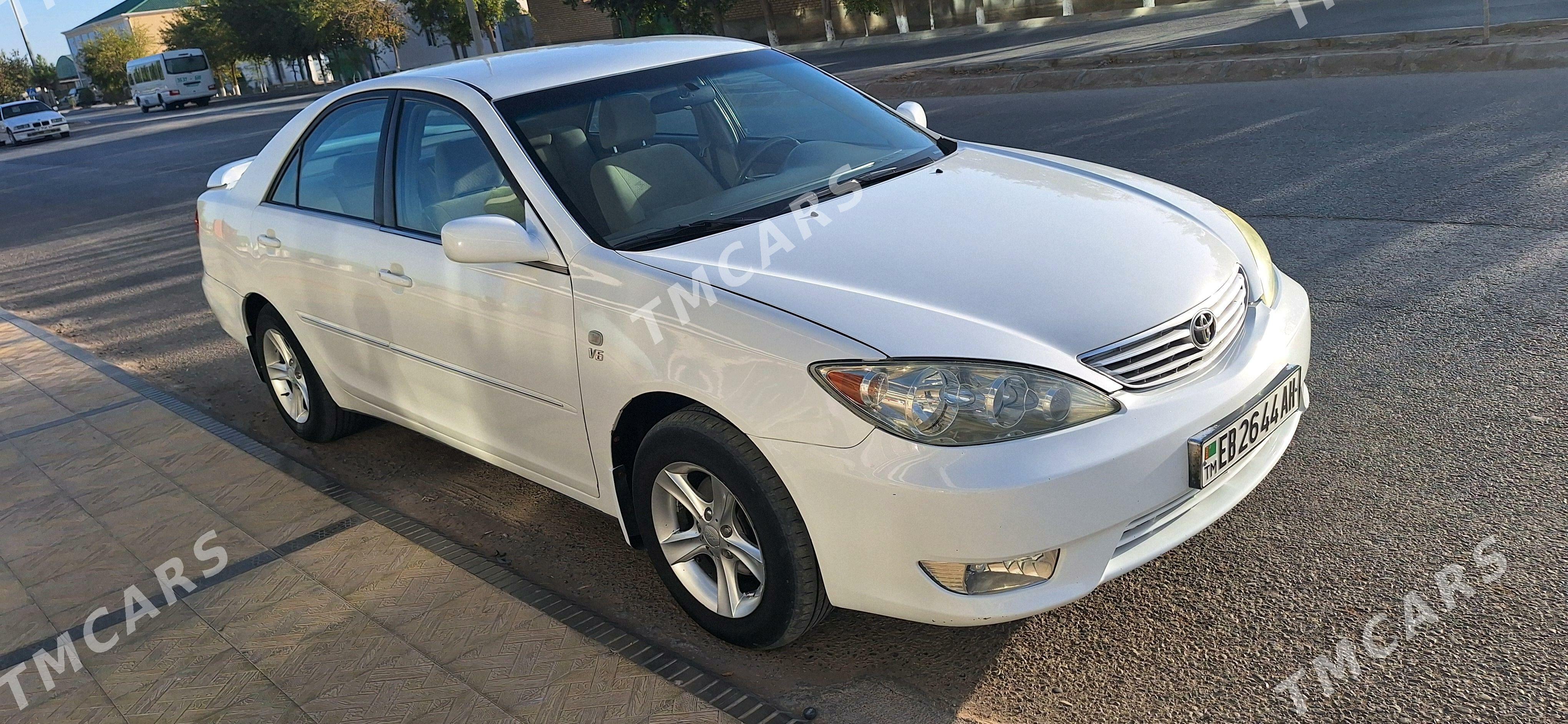 Toyota Camry 2003 - 165 000 TMT - Бабадайхан - img 2