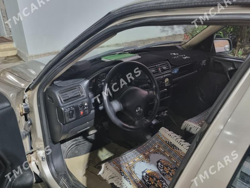 Opel Vectra 1990 - 55 000 TMT - Mary - img 3