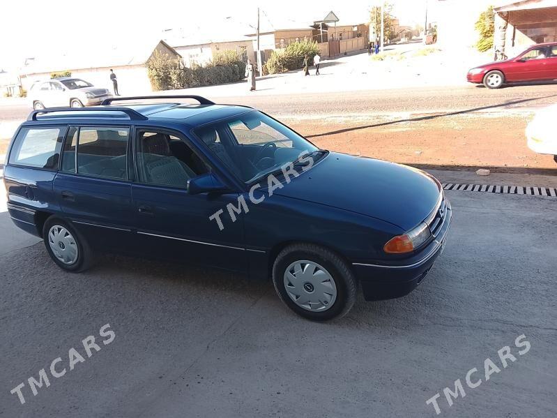 Opel Astra 1992 - 29 000 TMT - Мары - img 4