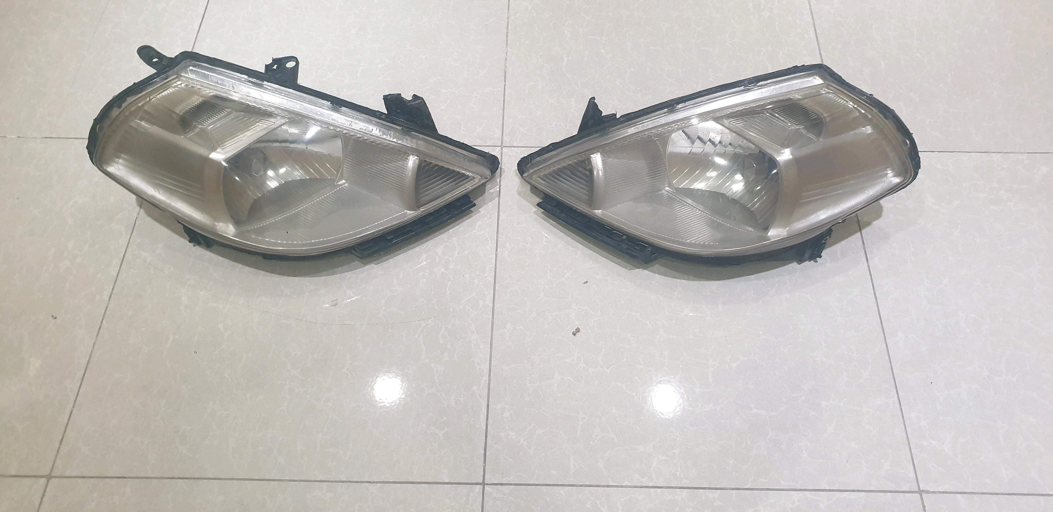 Nissan Versa 06-11ý. fara 1 000 TMT - Aşgabat - img 1