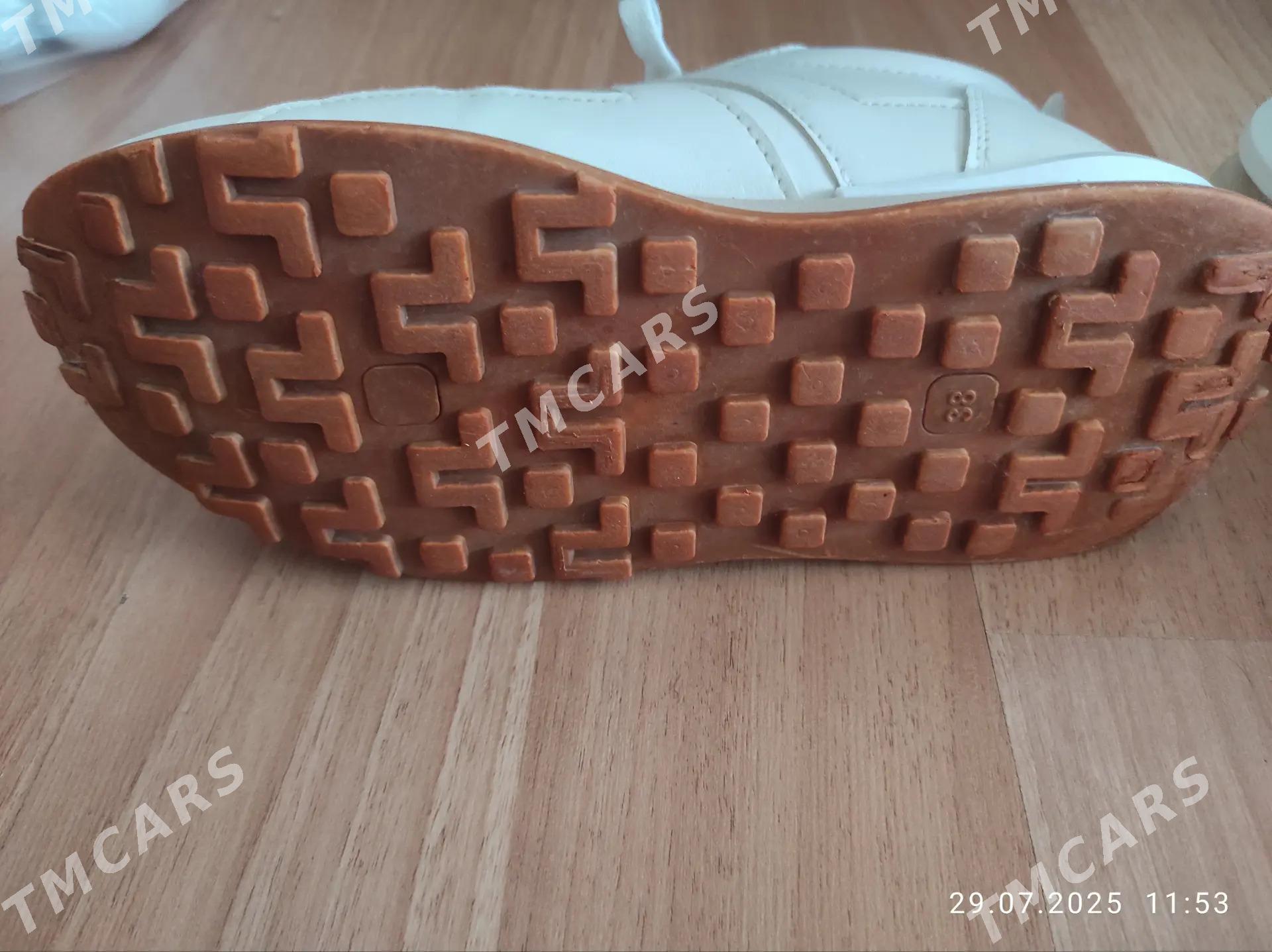 обувь,кросовки 38 размер - Ашхабад - img 2