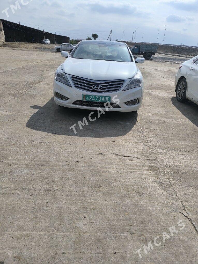 Hyundai Grandeur 2014 - 195 000 TMT - Ашхабад - img 2