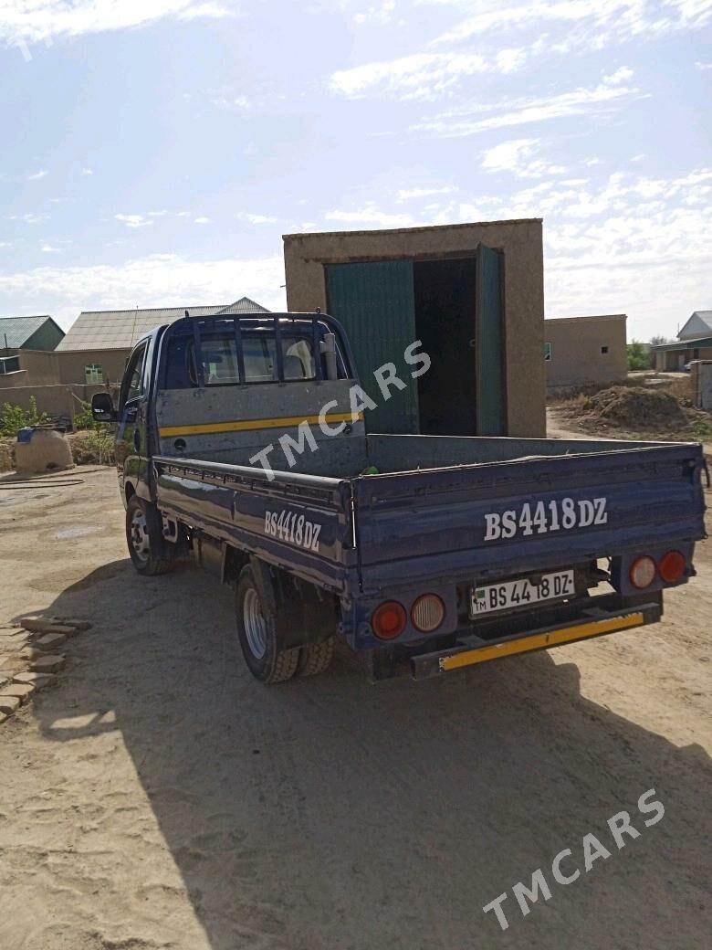 Kia Bongo 2005 - 165 000 TMT - Кёнеургенч - img 4