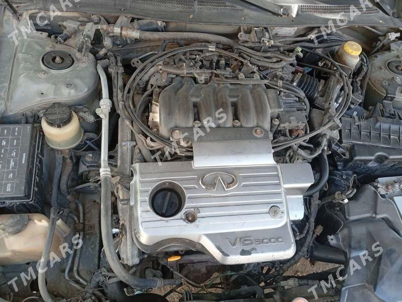 Infiniti I30 2001 - 75 000 TMT - Туркменабат - img 4