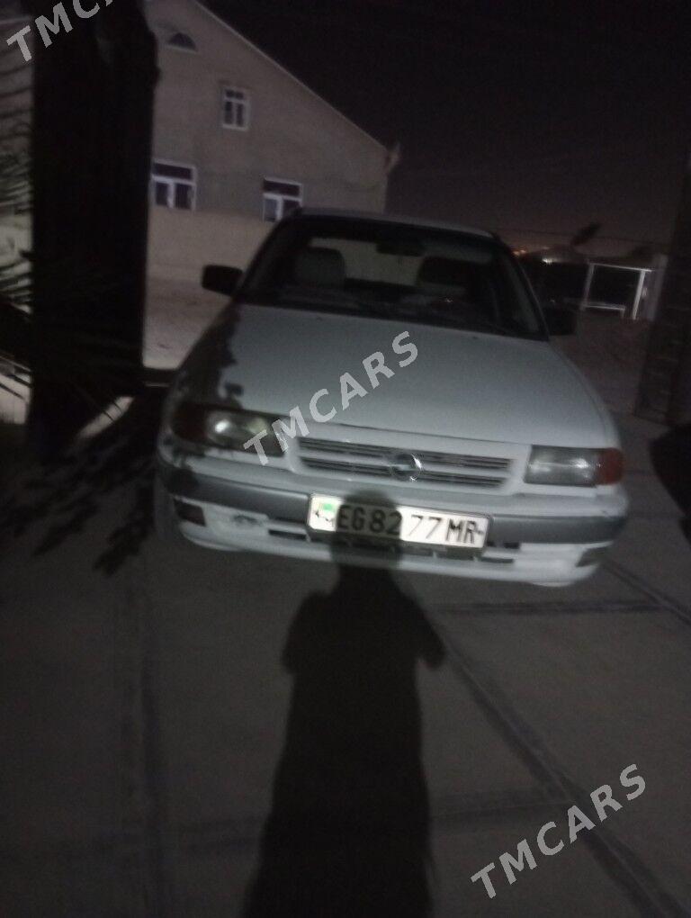 Opel Astra 1993 - 30 000 TMT - Мары - img 2