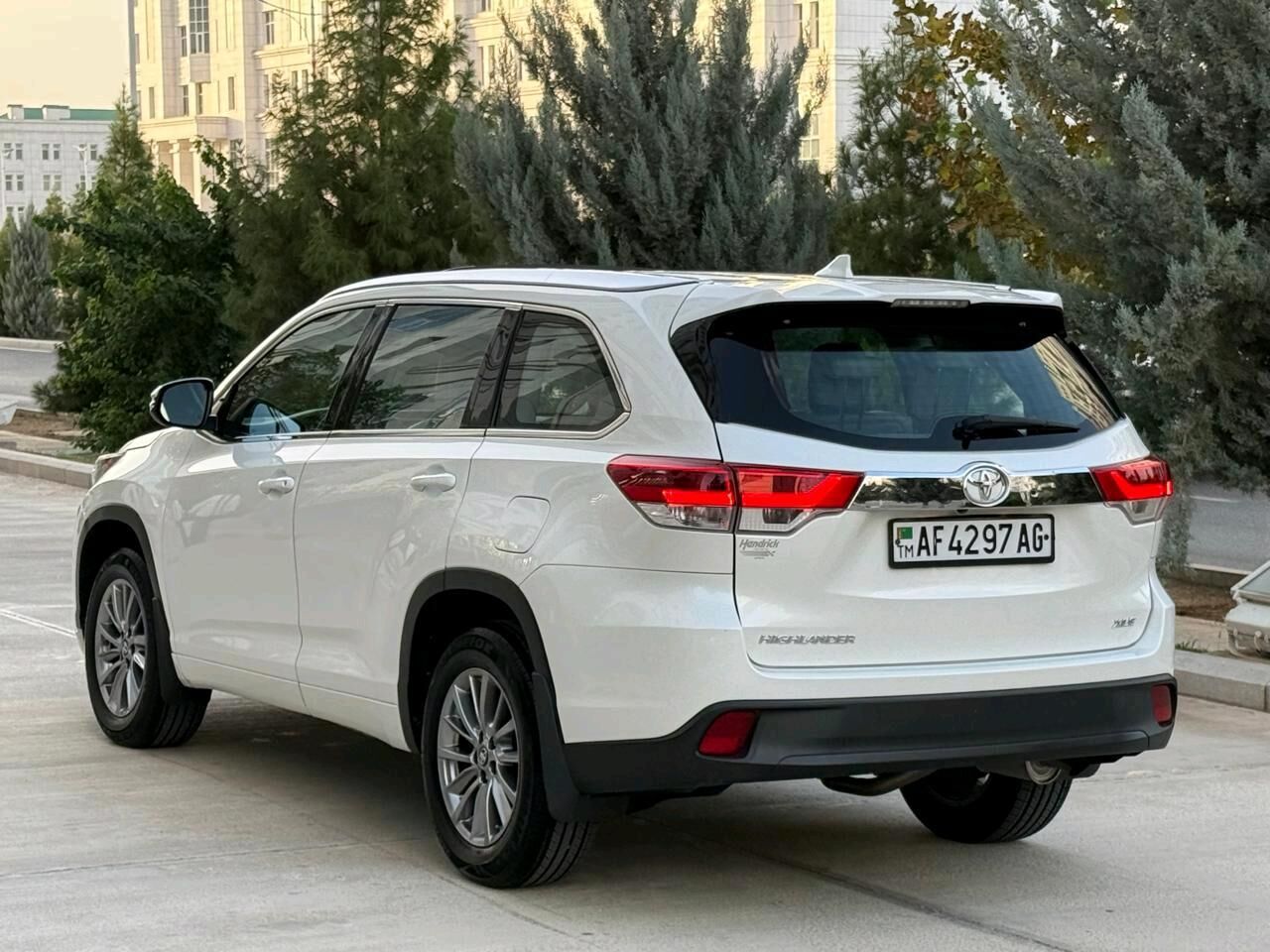 Toyota Highlander 2018 - 510 000 TMT - Ашхабад - img 4