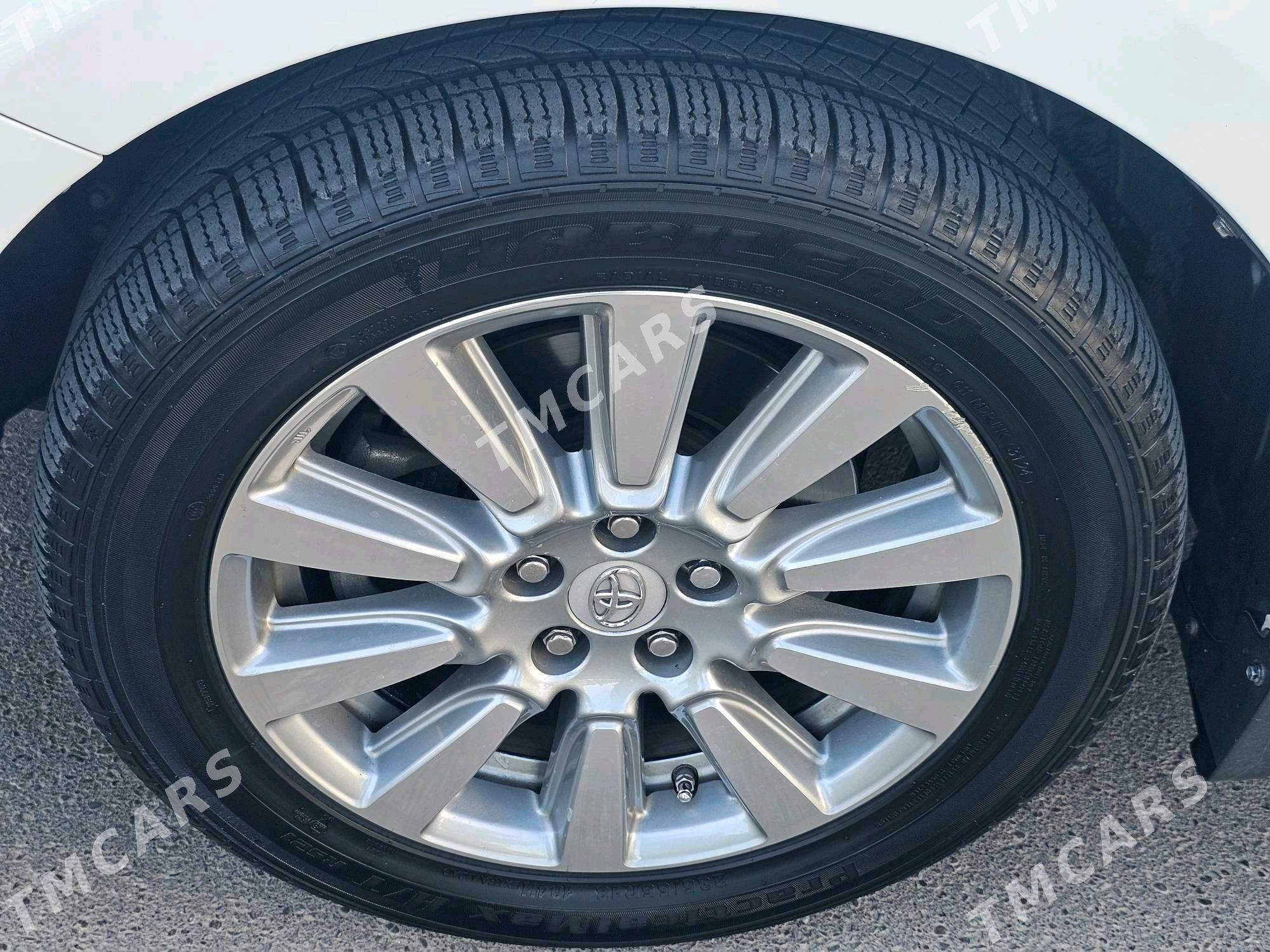 Toyota Sienna 2017 - 399 000 TMT - Aşgabat - img 3