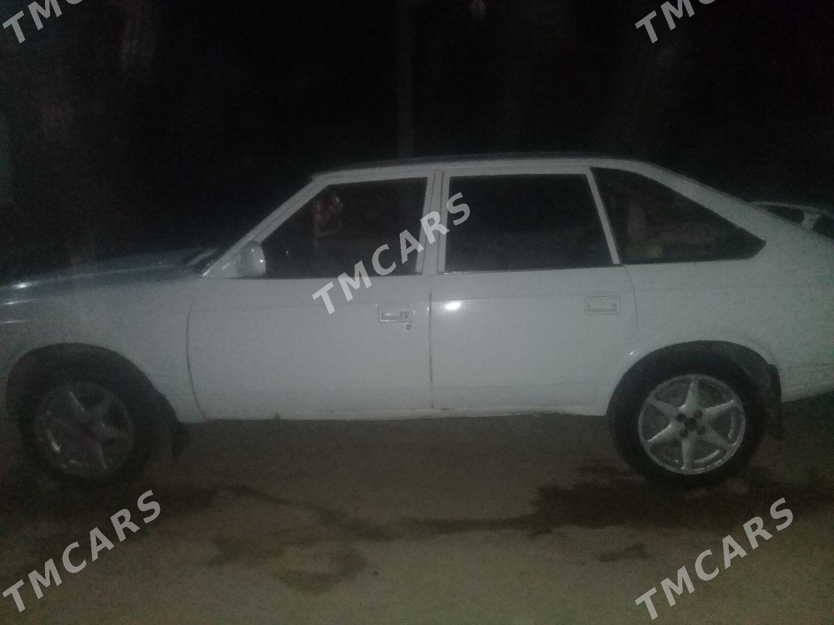 Opel Astra 1990 - 15 000 TMT - Дашогуз - img 3