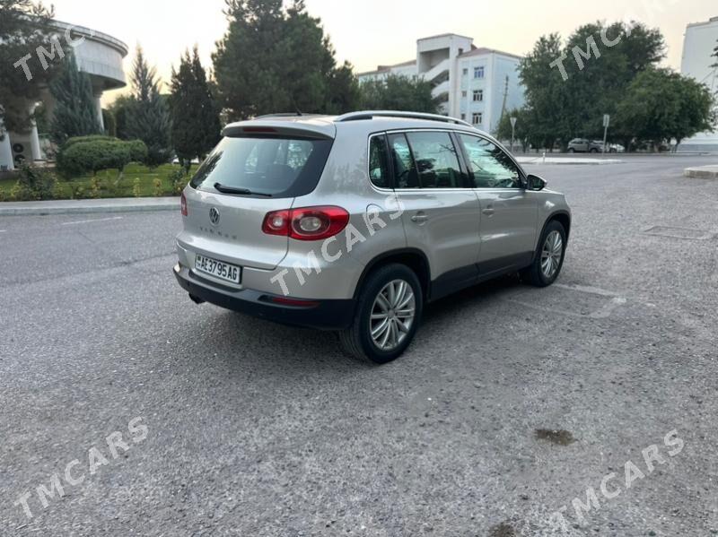 Volkswagen Tiguan 2010 - 170 000 TMT - Aşgabat - img 2