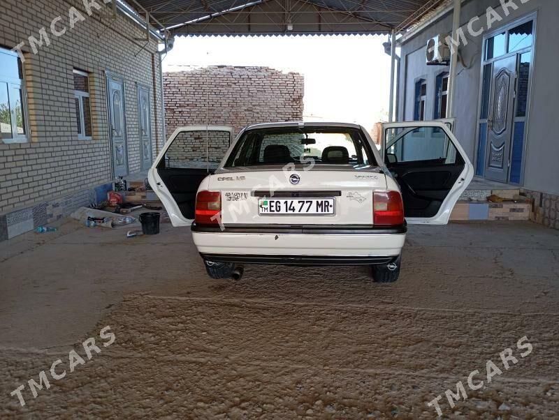 Opel Vectra 1992 - 33 000 TMT - Mary - img 5