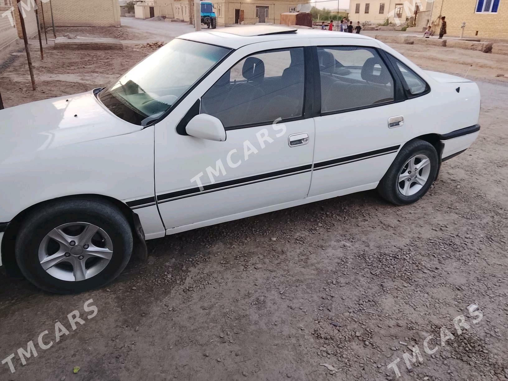 Opel Vectra 1991 - 25 000 TMT - Mary - img 5