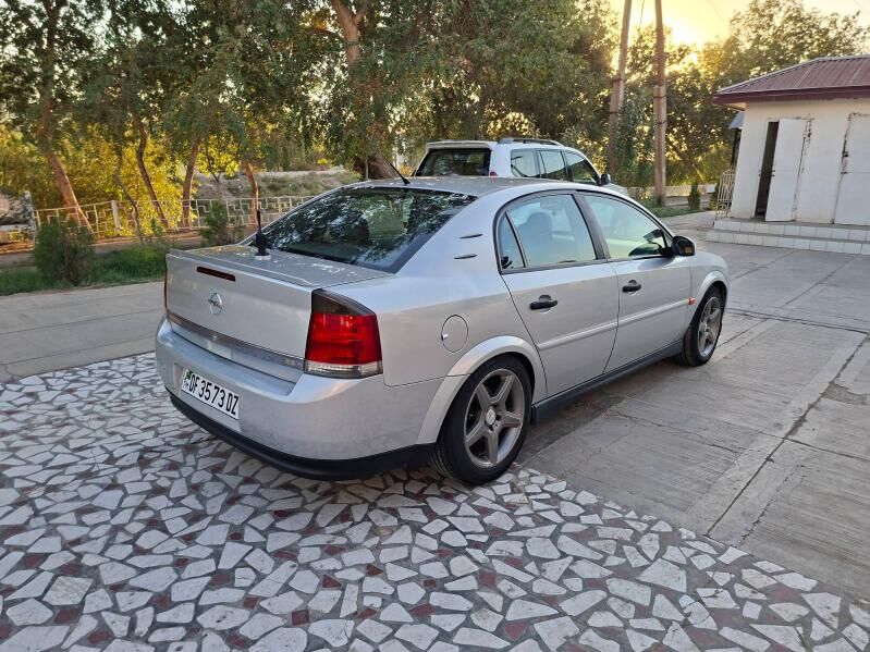 Opel Vectra 2002 - 80 000 TMT - Гурбансолтан Едже - img 2