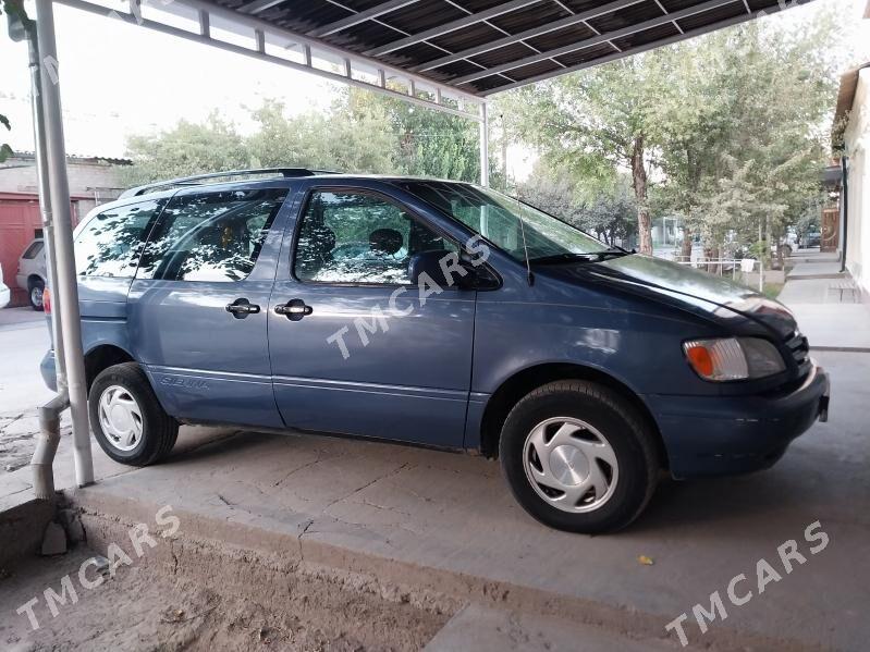 Toyota Sienna 1999 - 120 000 TMT - Daşoguz - img 3