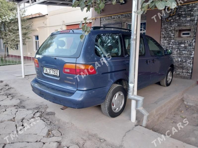 Toyota Sienna 1999 - 120 000 TMT - Daşoguz - img 4