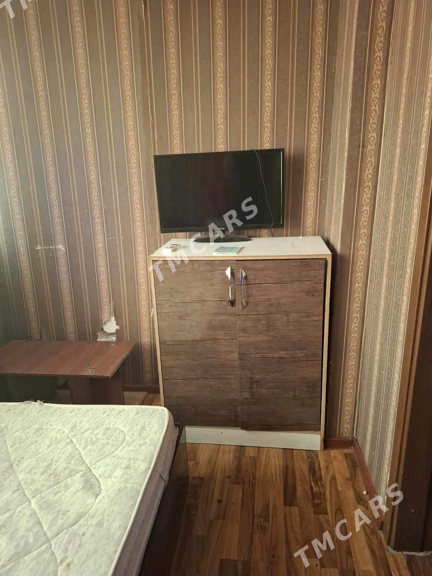 1ком сатлык квартира 2эдилен - Türkmenabat - img 3