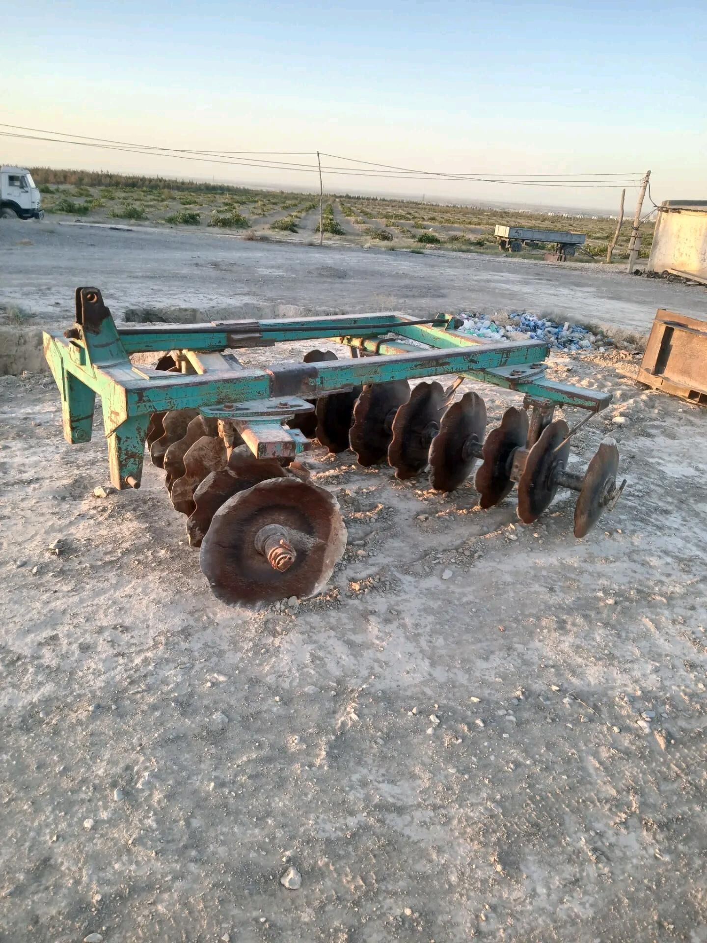 diska barana traktor uniwersal 27 000 TMT - Bäherden - img 4