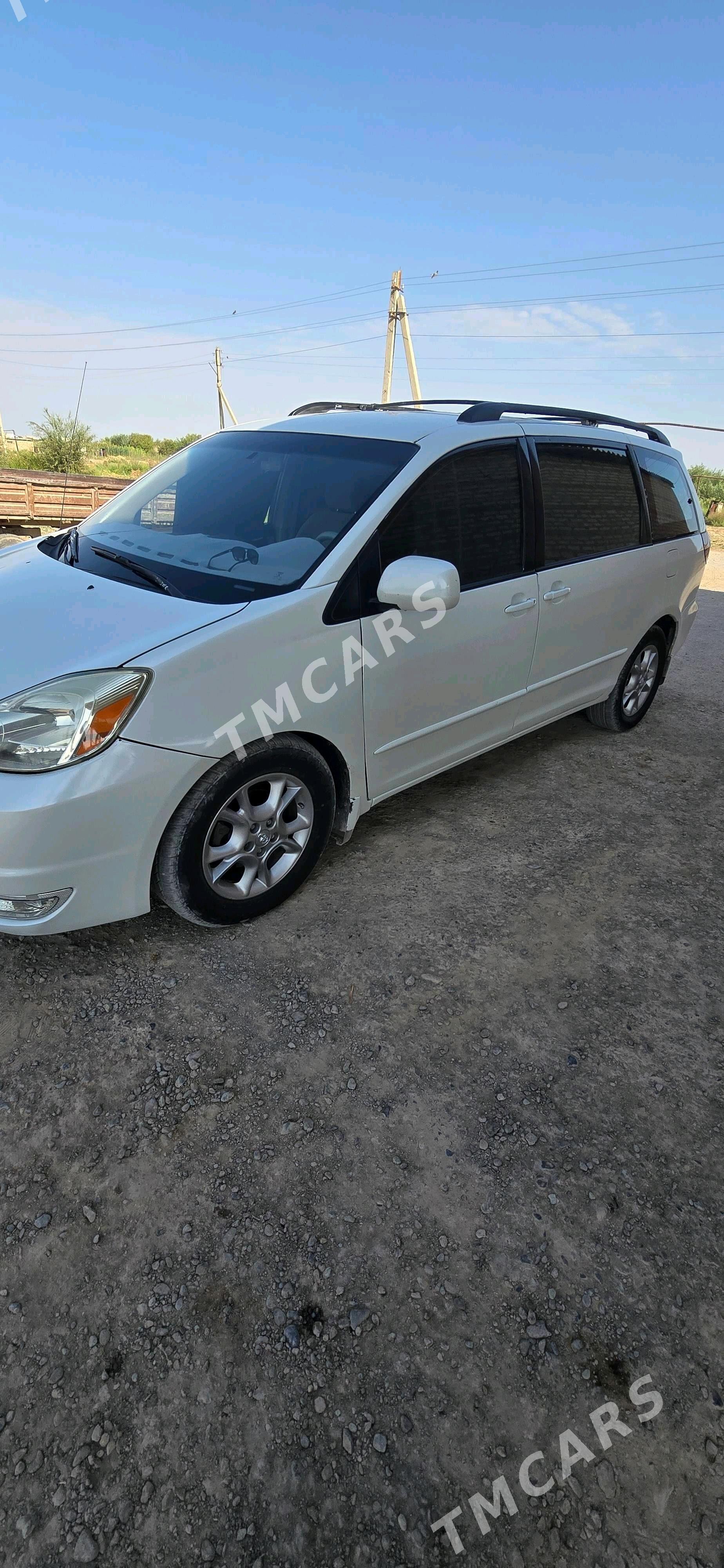 Toyota Sienna 2005 - 160 000 TMT - Теджен - img 2