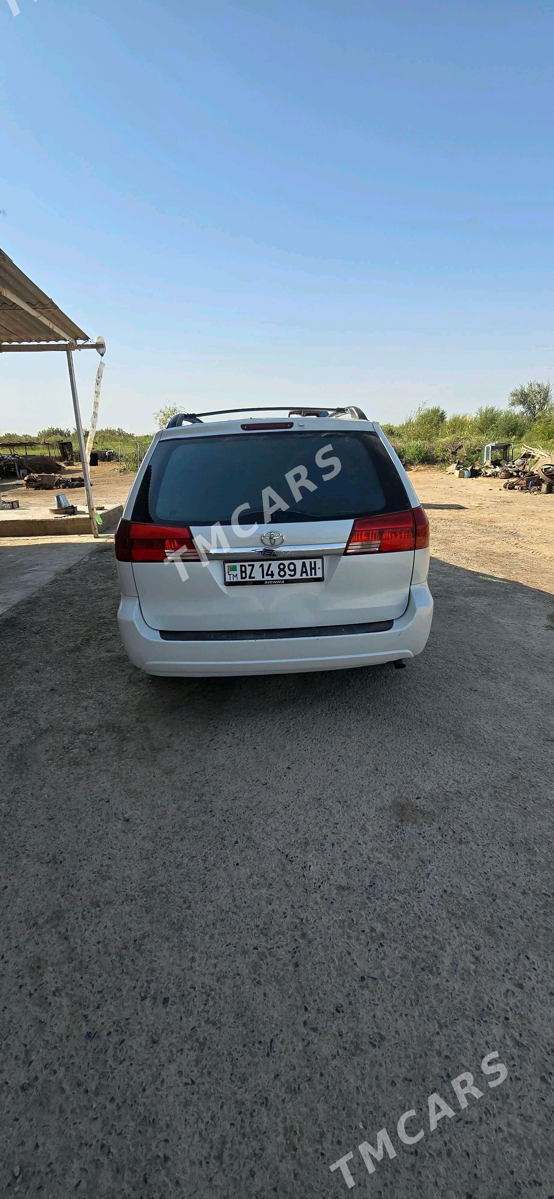 Toyota Sienna 2005 - 160 000 TMT - Теджен - img 3