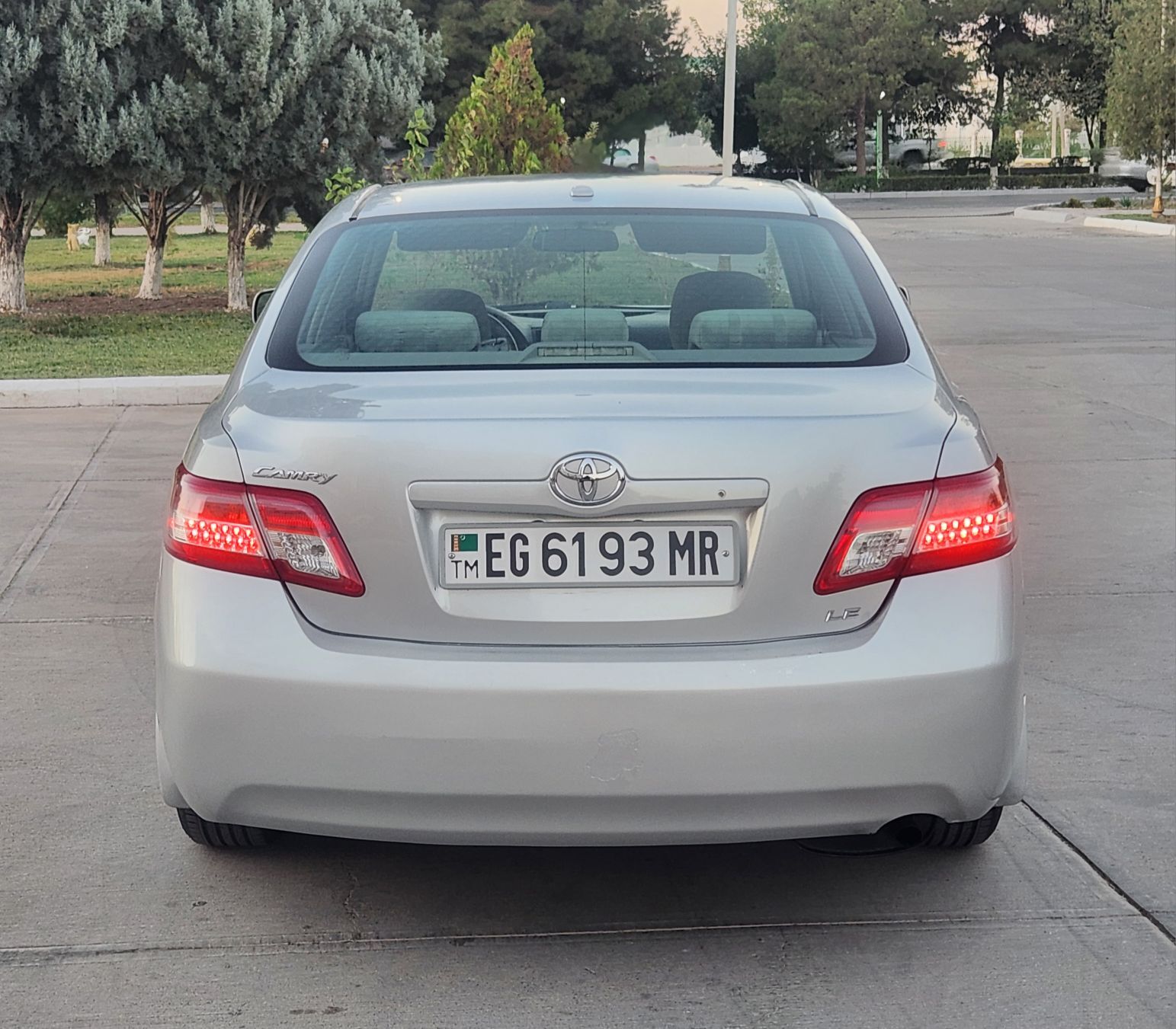 Toyota Camry 2010 - 200 000 TMT - Мары - img 4
