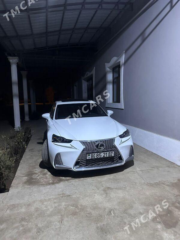 Lexus IS 300 2019 - 335 000 TMT - Daşoguz - img 4