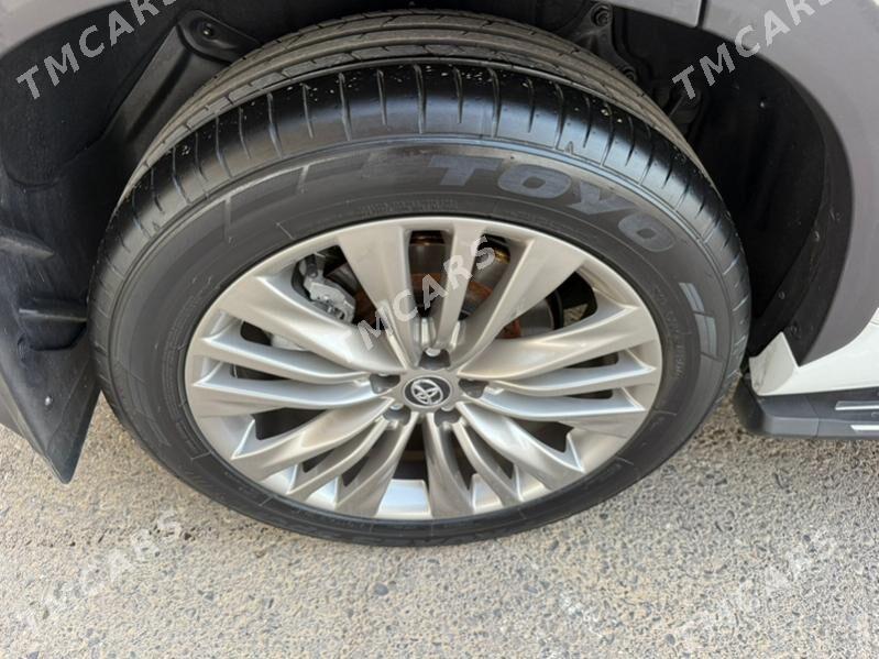 Toyota Highlander 2021 - 707 000 TMT - Ашхабад - img 3