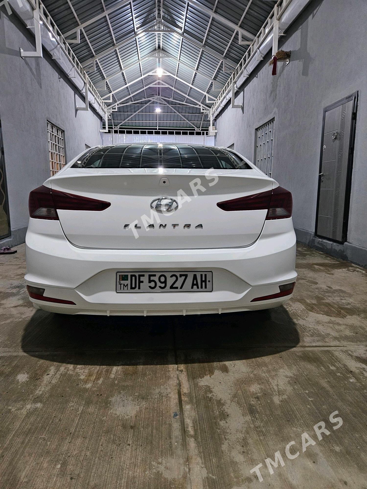 Hyundai Elantra 2020 - 195 000 TMT - Aşgabat - img 6