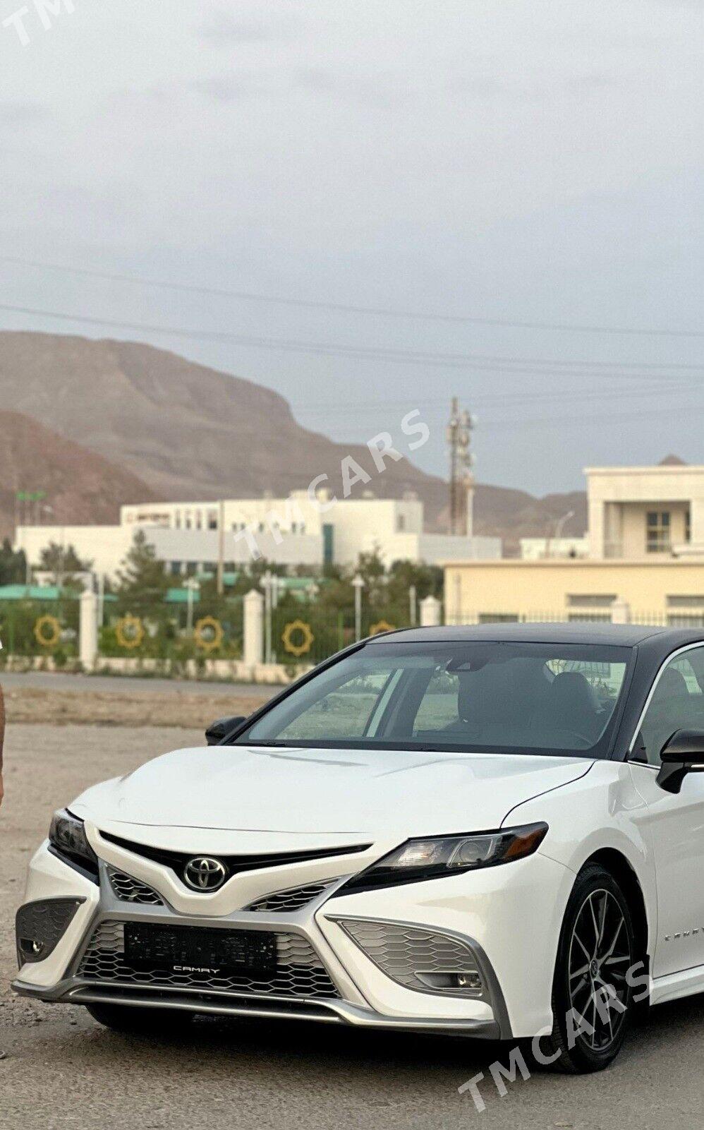 Toyota Camry 2022 - 355 000 TMT - Балканабат - img 4