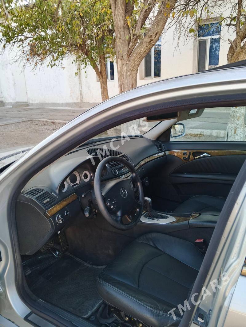 Mercedes-Benz E320 2004 - 150 000 TMT - Balkanabat - img 6