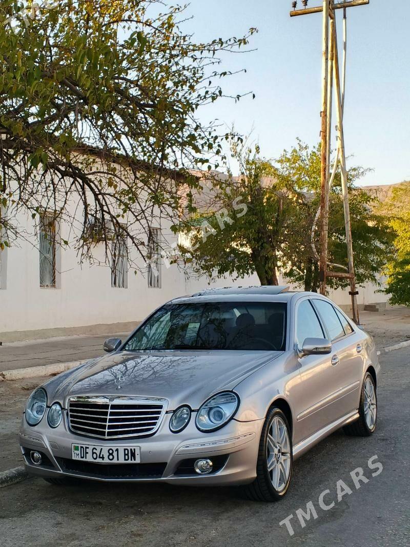 Mercedes-Benz E320 2004 - 150 000 TMT - Balkanabat - img 7