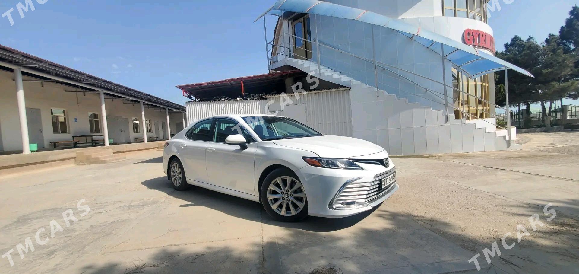 Toyota Camry 2019 - 320 000 TMT - Balkanabat - img 3
