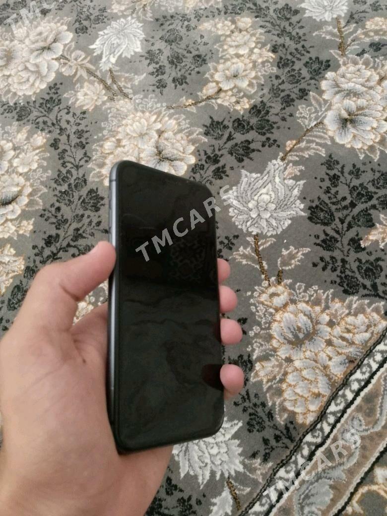 iPhone 11 - Balkanabat - img 2