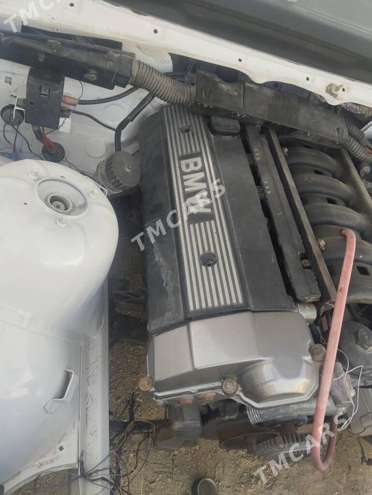 BMW 3 Series 1991 - 20 000 TMT - Hazar - img 8