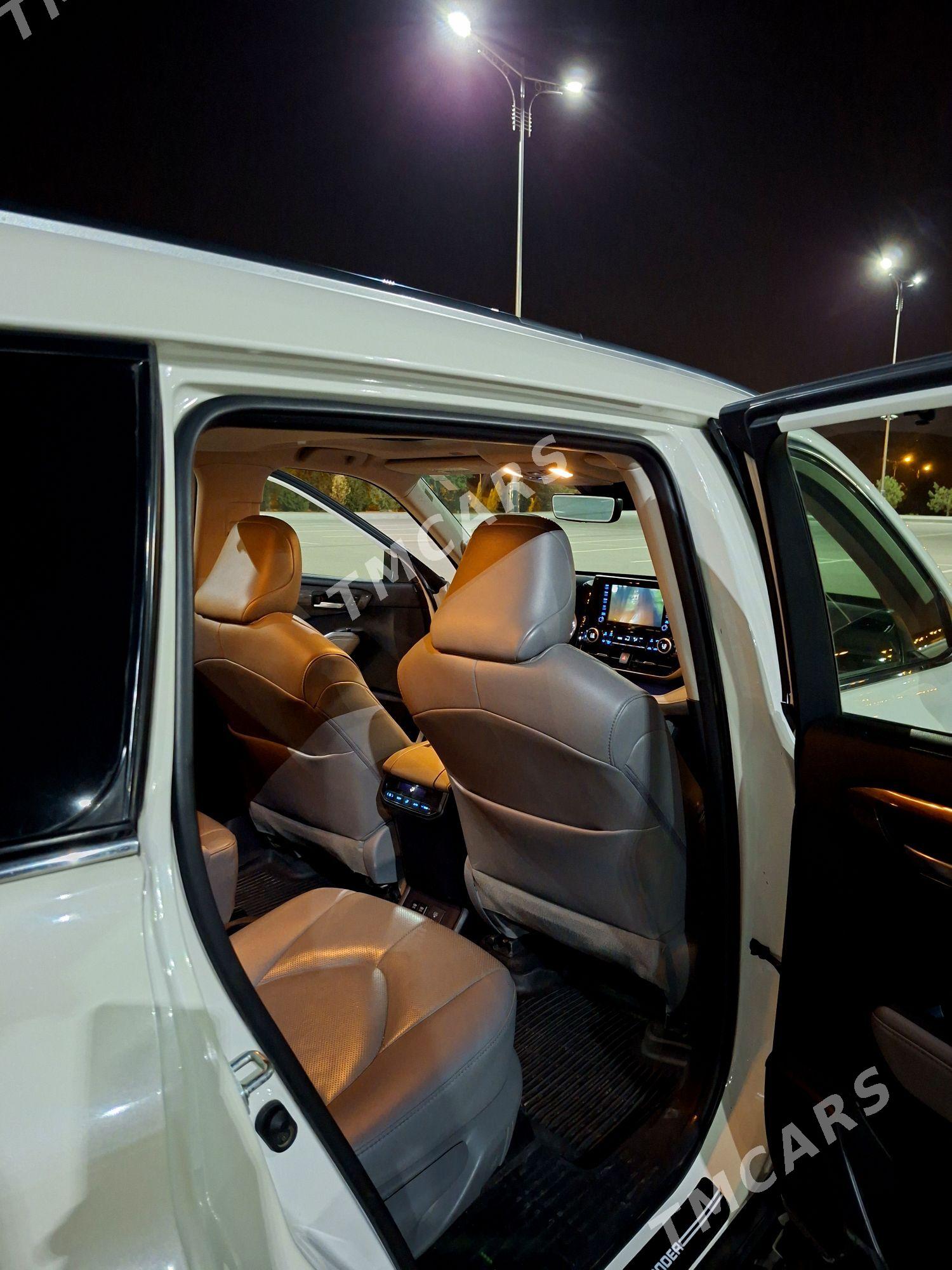 Toyota Highlander 2021 - 575 000 TMT - Aşgabat - img 8