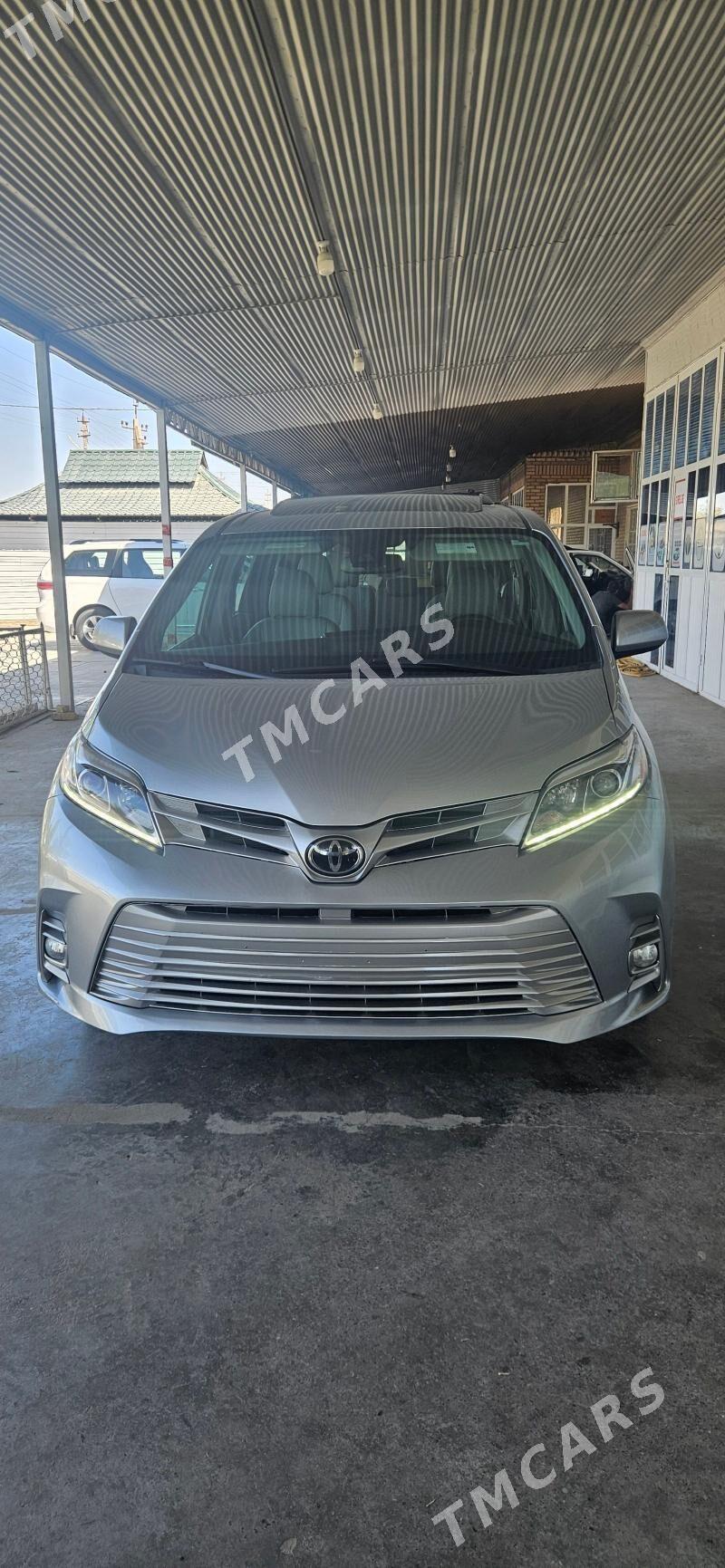 Toyota Sienna 2020 - 470 000 TMT - Aşgabat - img 6