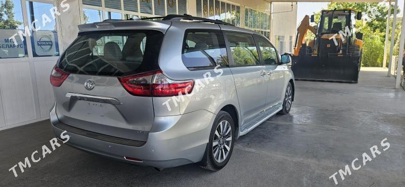 Toyota Sienna 2020 - 470 000 TMT - Aşgabat - img 9