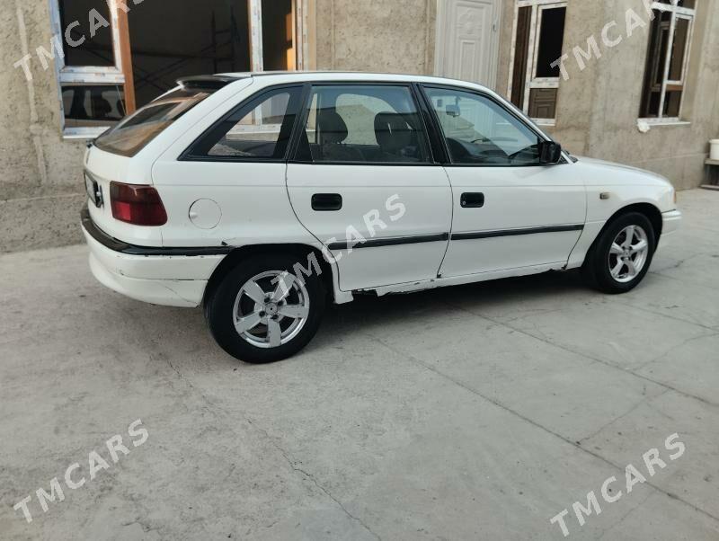 Opel Astra 1992 - 34 000 TMT - Balkanabat - img 2