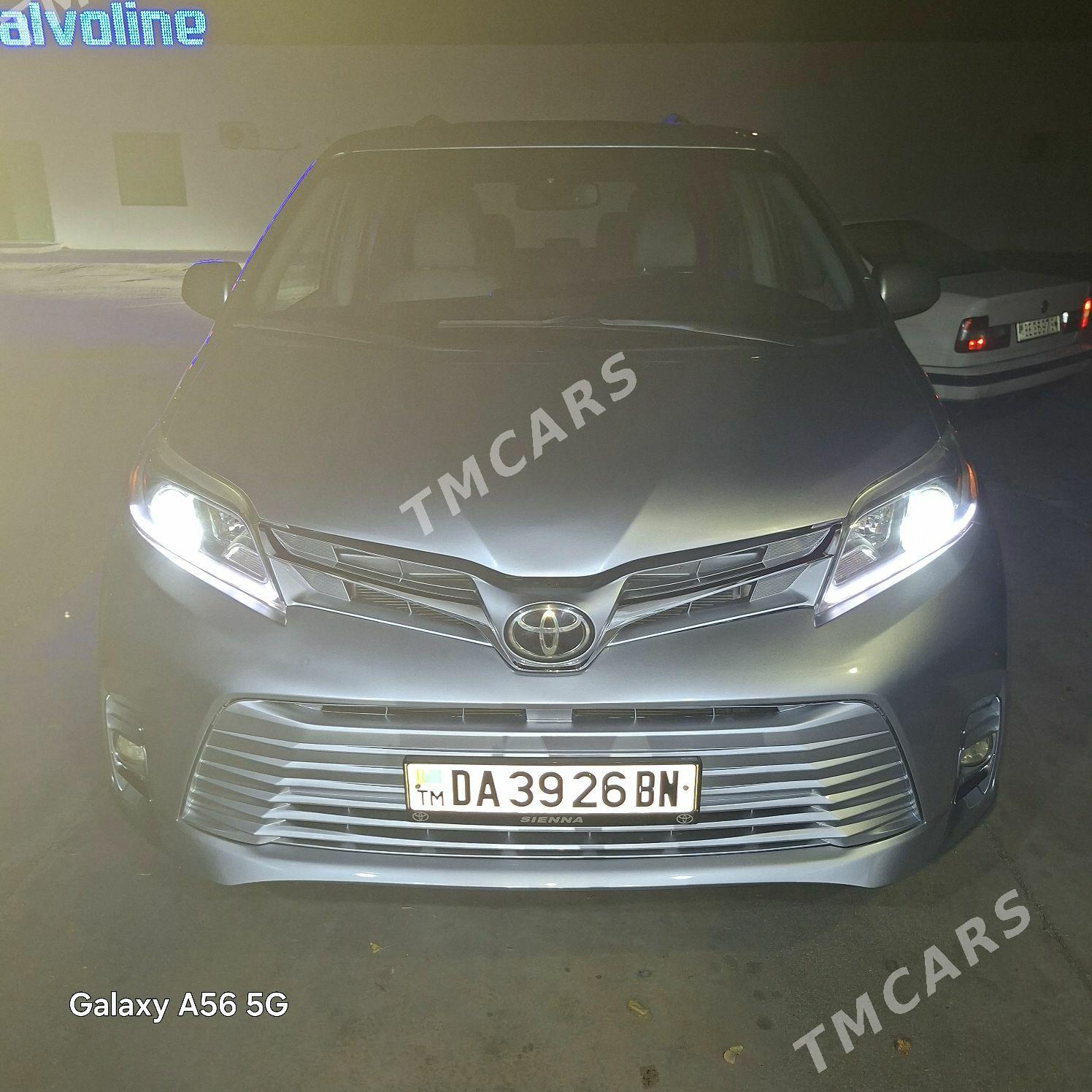 Toyota Sienna 2018 - 450 000 TMT - Balkanabat - img 3