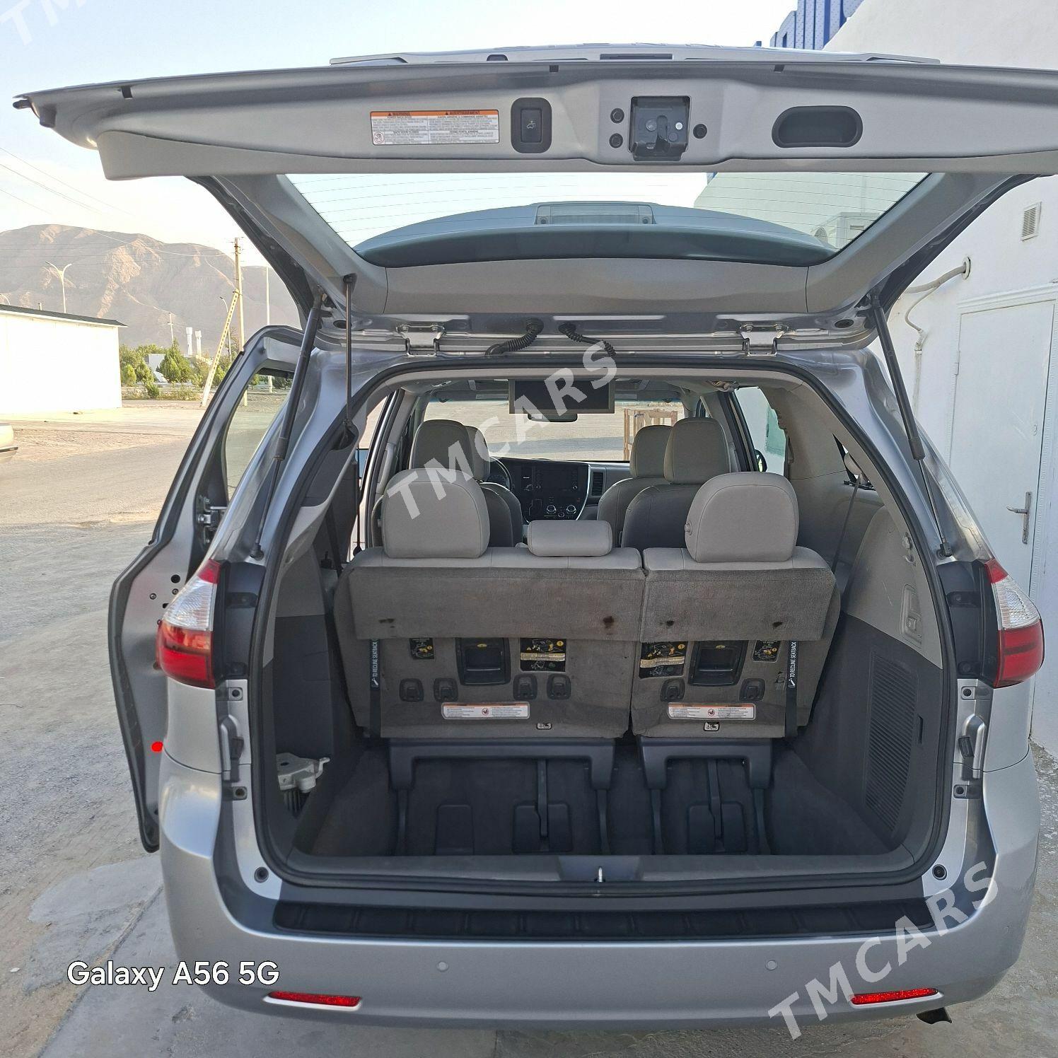 Toyota Sienna 2018 - 450 000 TMT - Balkanabat - img 6