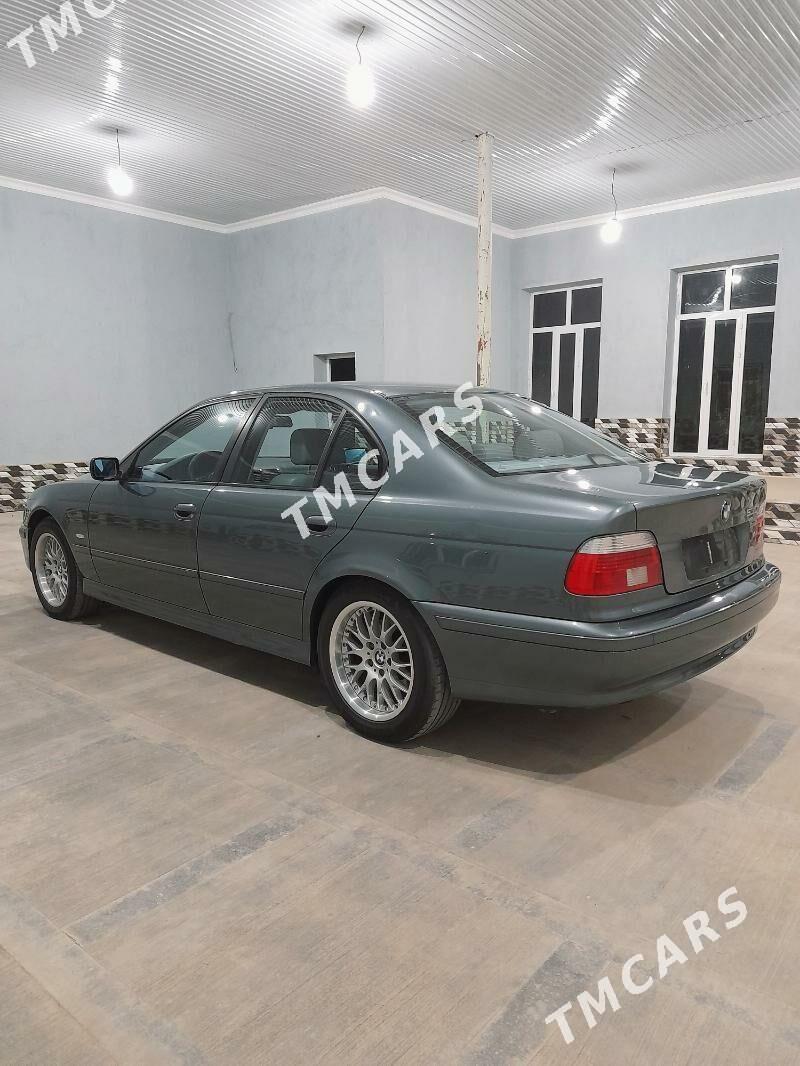 BMW E39 2003 - 130 000 TMT - Туркменабат - img 2