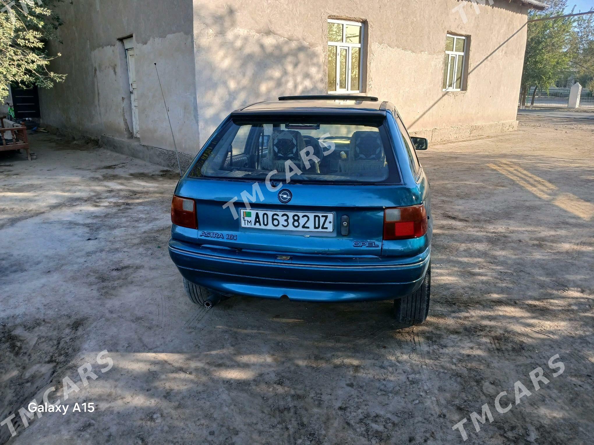 Opel Astra 1992 - 30 000 TMT - Губадаг - img 3