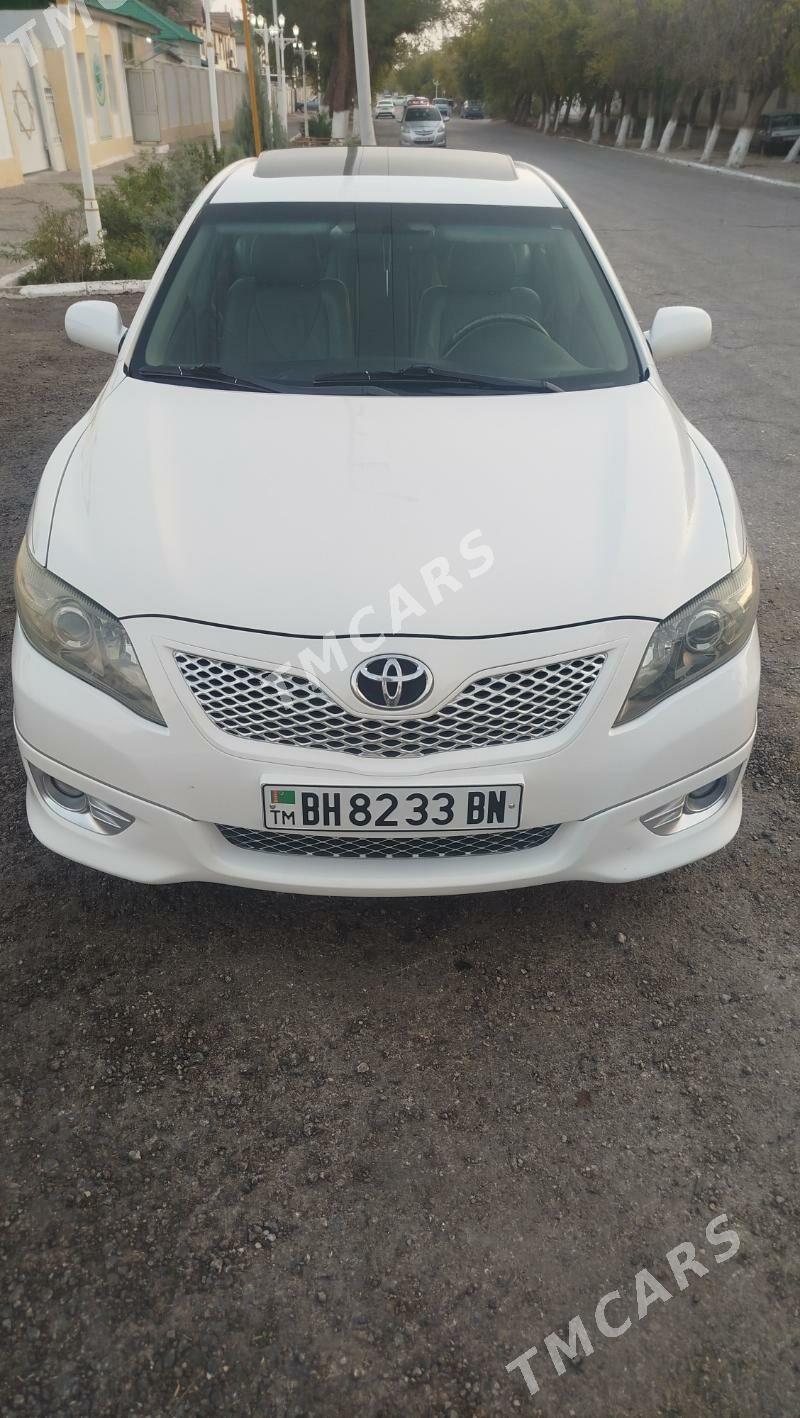 Toyota Camry 2010 - 240 000 TMT - Balkanabat - img 3