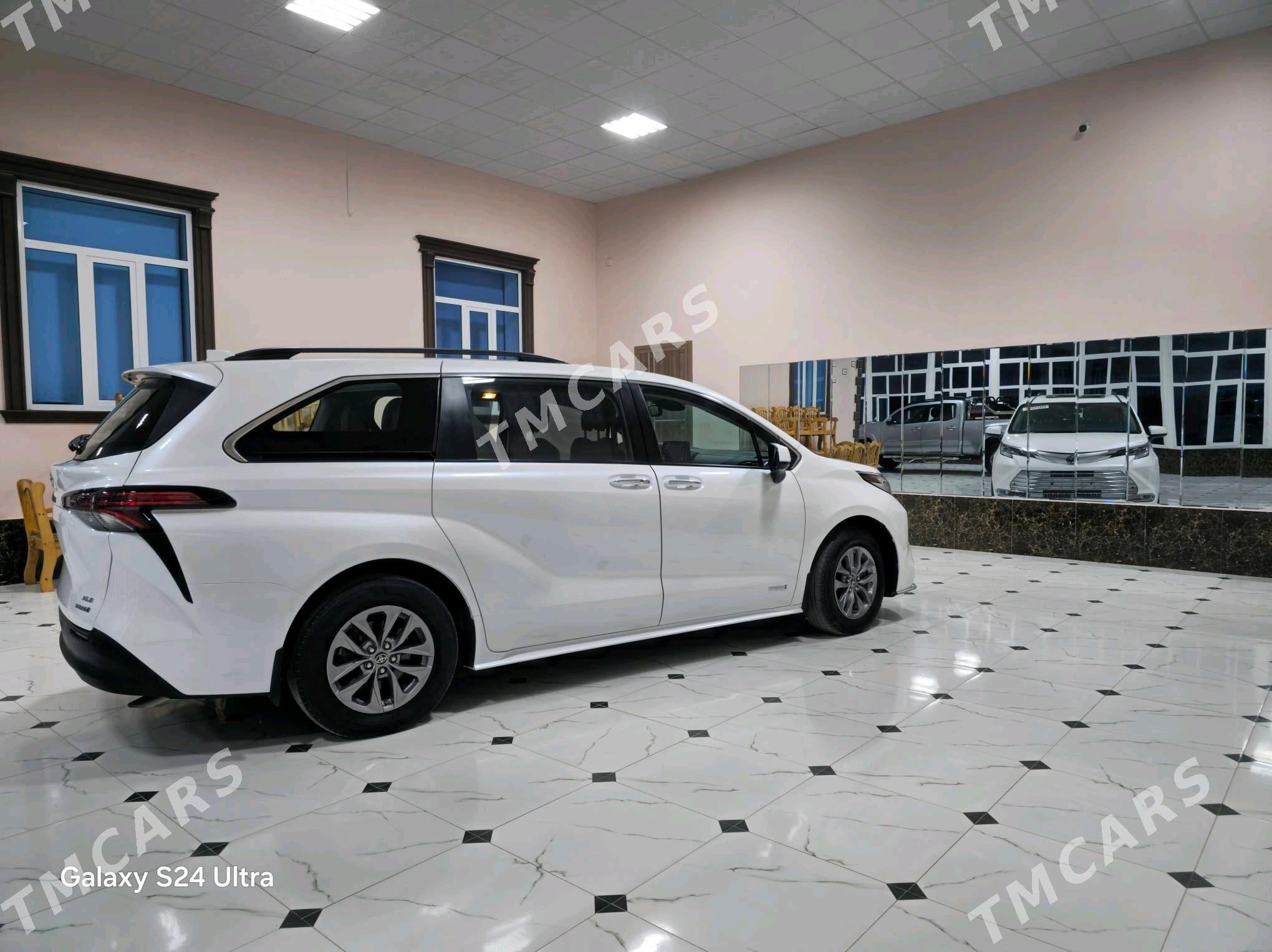 Toyota Sienna 2022 - 520 000 TMT - Дянев - img 3
