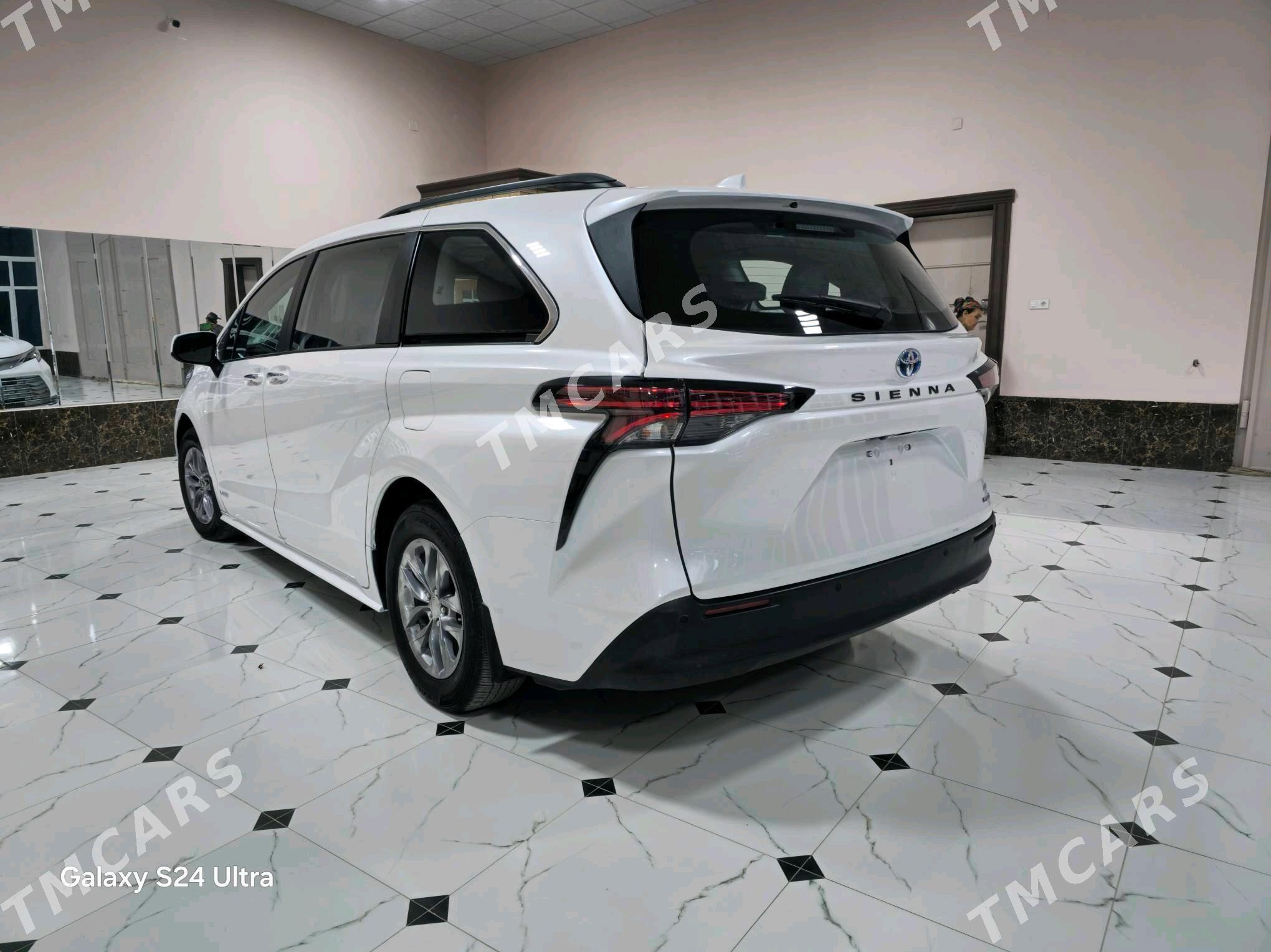Toyota Sienna 2022 - 520 000 TMT - Дянев - img 5