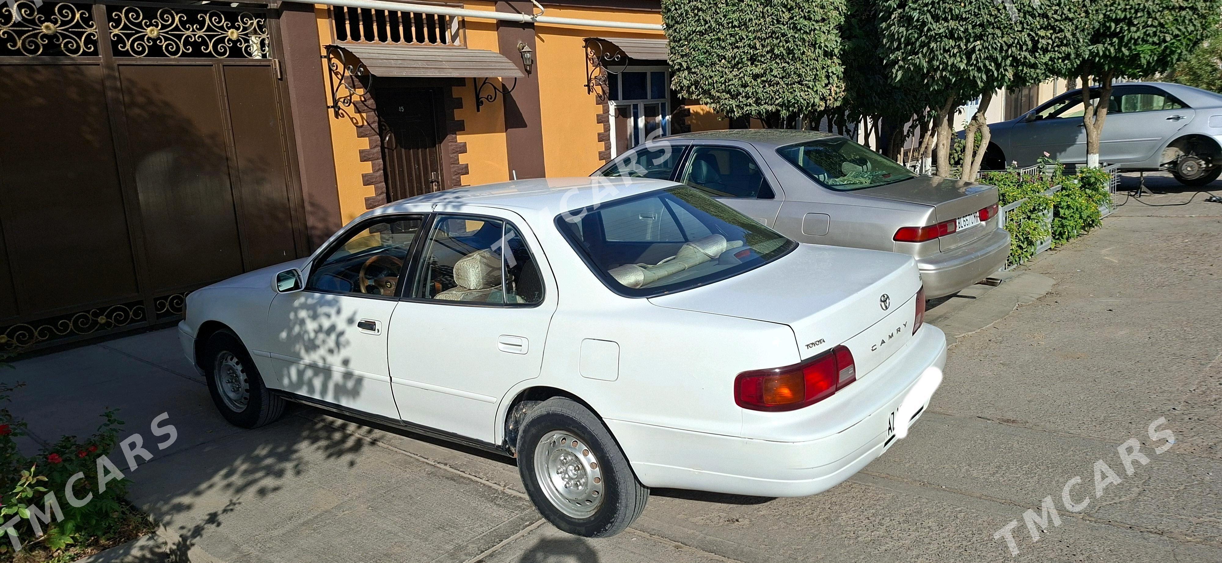 Toyota Camry 1996 - 90 000 TMT - Ýolöten - img 1