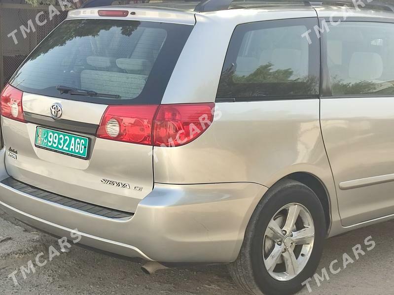 Toyota Sienna 2006 - 235 000 TMT - Мары - img 3
